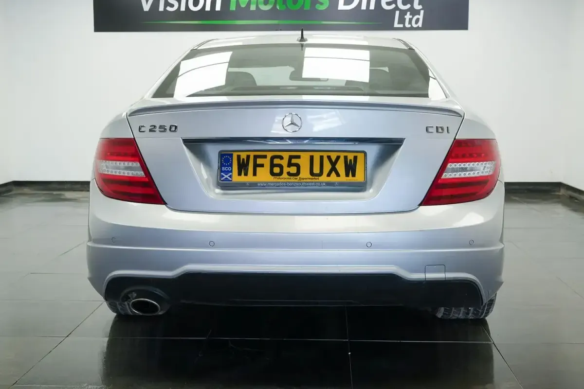 Begagnad Mercedes C250 Sport Edition 2015 Silver Sportkupé