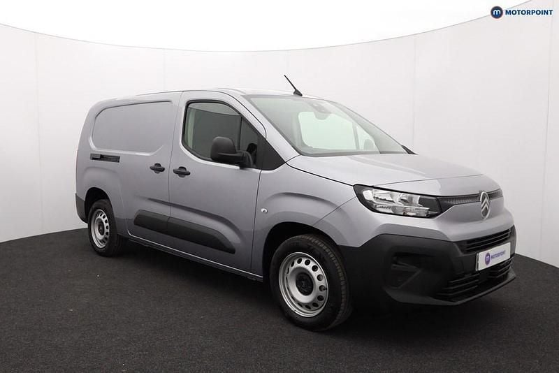 Grey New 2025 Citroën Berlingo MPV | £16,699 (Good price) - Image 1/4