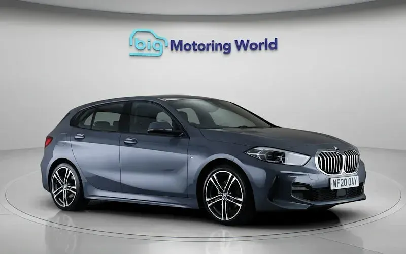 Used BMW 118 M Sport 140 HP (102 kW) 2020 Grey Hatchback