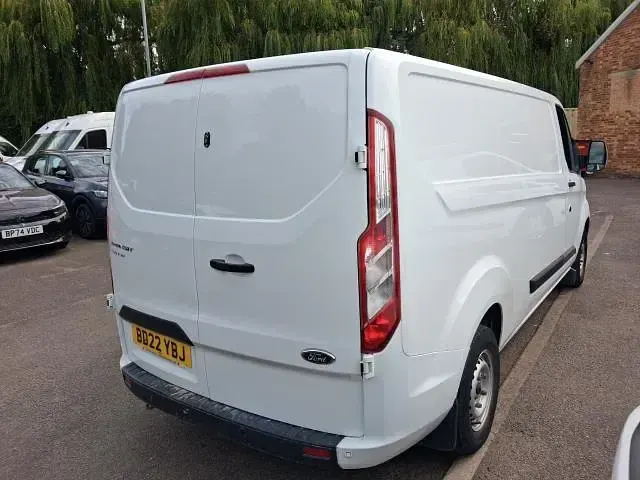 Used Ford Transit Custom Trend 130 HP (95 kW) 2022 White Van