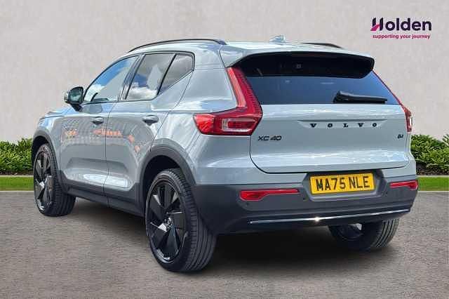 Used Volvo XC40 Plus 197 HP (144 kW) 2025 Grey SUV