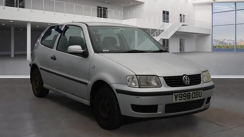Silver Used 2001 VW Polo Hatchback | £1,995 - Image 1/3