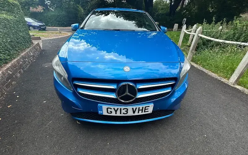 Used Mercedes A180 SE 109 HP (80 kW) 2013 Blue Hatchback