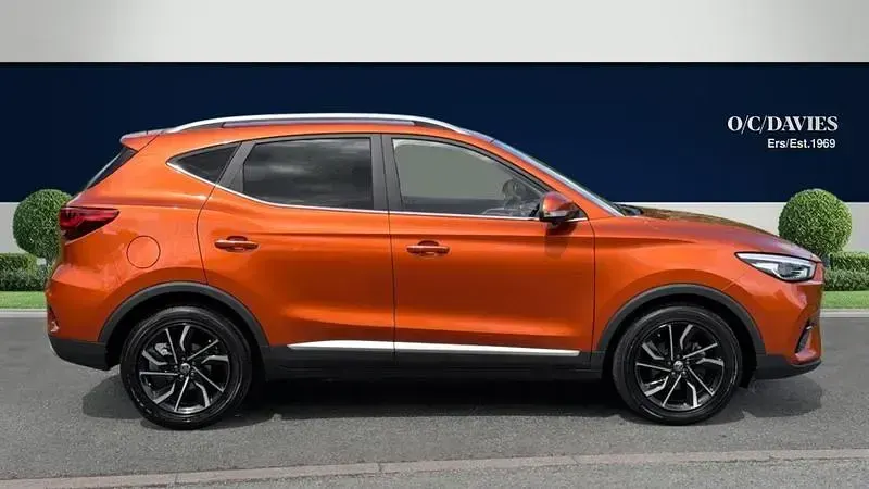 Used MG ZS Exclusive 106 HP (77 kW) 2023 Orange SUV
