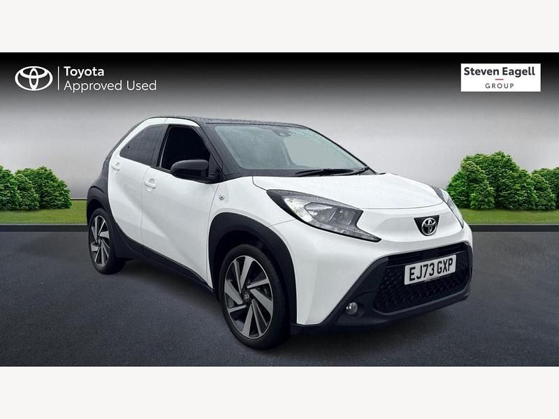White Used 2023 Toyota Aygo X SUV | £13,605 - Image 1/3