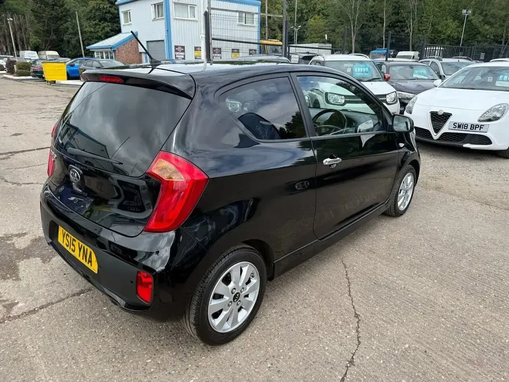 Used Kia Picanto 68 HP (50 kW) 2015 Black Hatchback