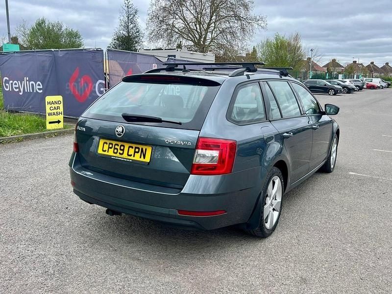 Used Skoda Octavia SE Drive 150 HP (110 kW) 2019 Grey Estate