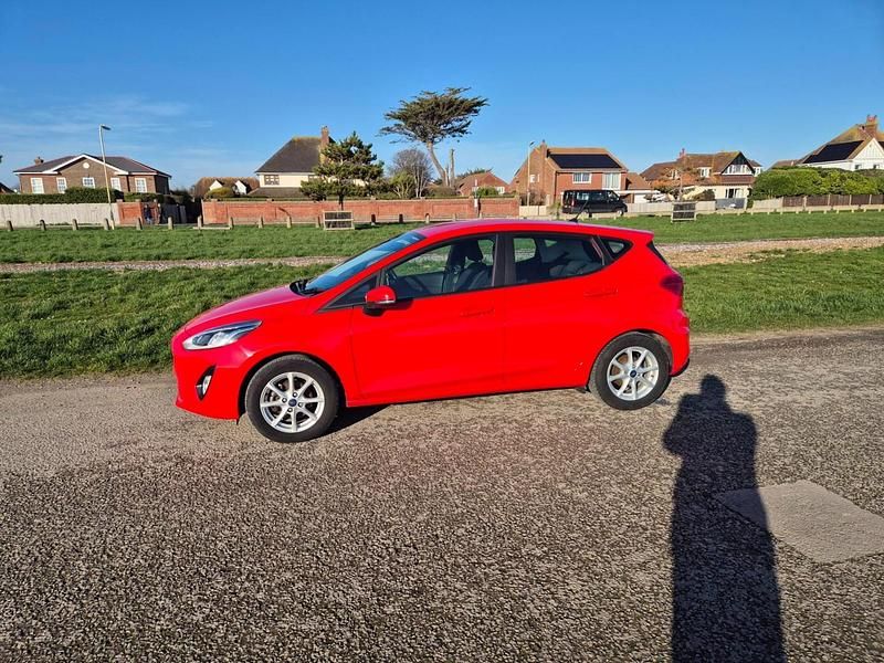 Used Ford Fiesta Zetec 2018 Race red Hatchback