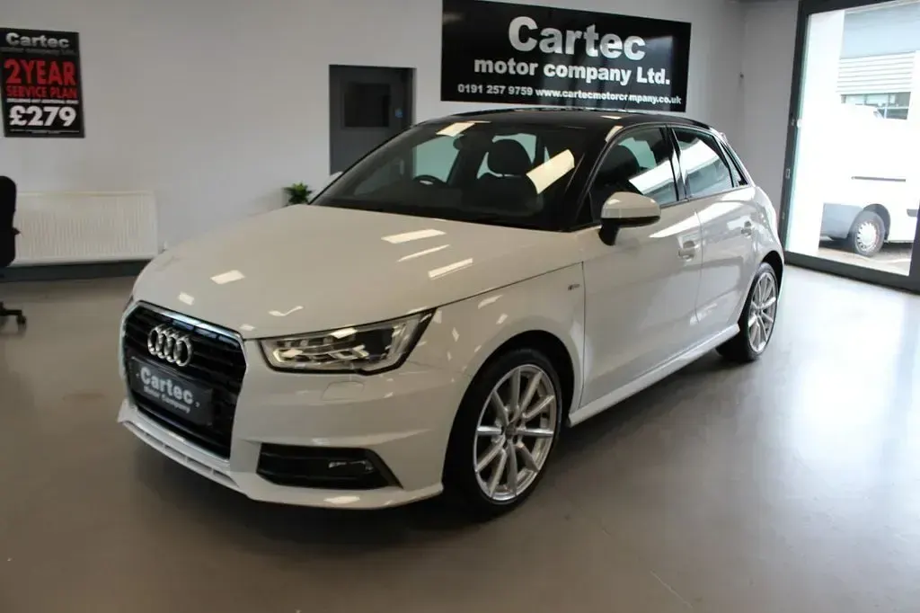 Used Audi A1 Sportback S-Line 125 HP (91 kW) 2015 White Hatchback