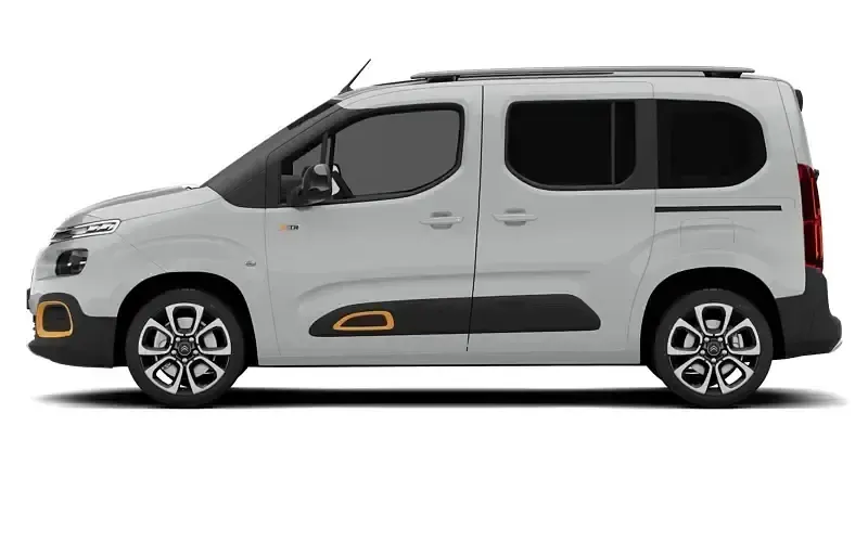 Begagnad Citroën e-Berlingo XTR 100 kW (136 HK) 2023 Kombi