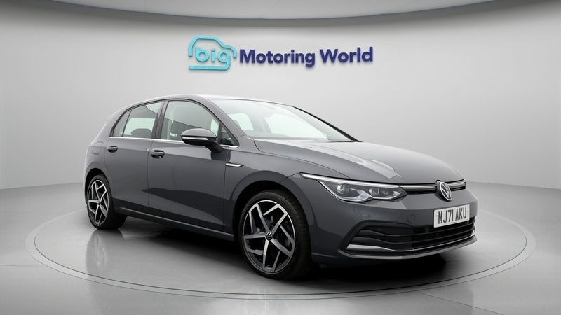 Used 2021 VW Golf VIII Style | £17,500 (Fair price) - Image 1/4