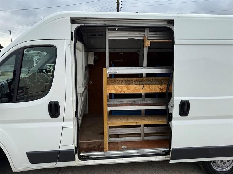 Used Peugeot Boxer 130 HP (95 kW) 2017 White Van