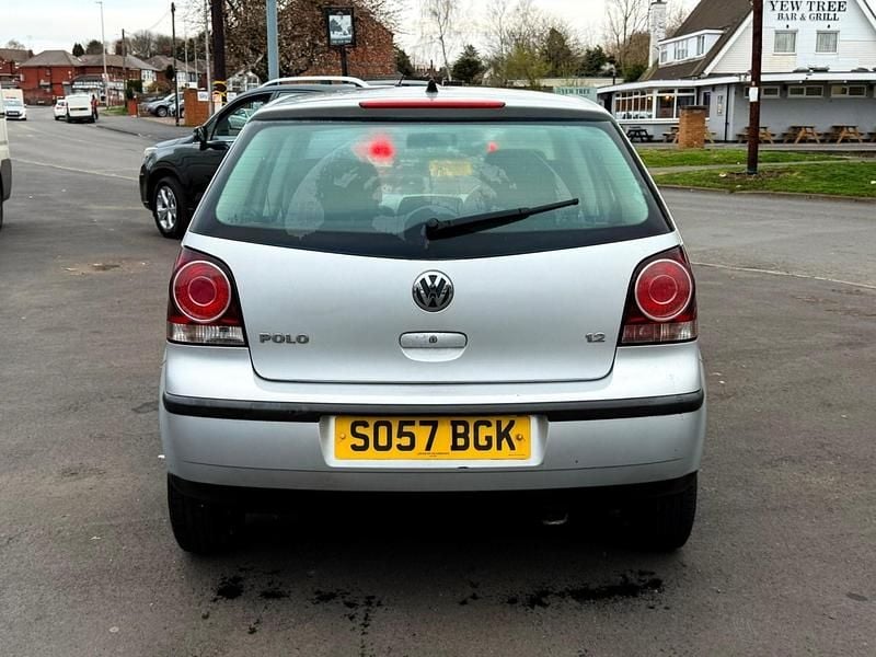 Used VW Polo 70 HP (51 kW) 2007 Silver Hatchback