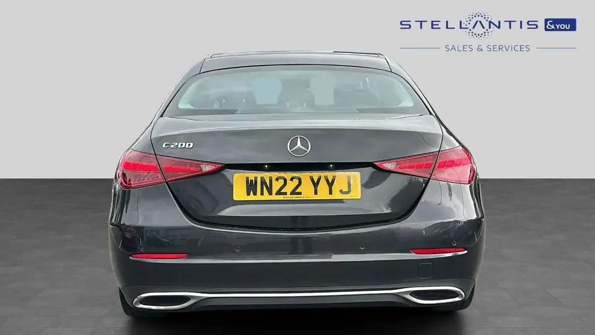 Used Mercedes C200 221 HP (162 kW) 2022 Green Sedan