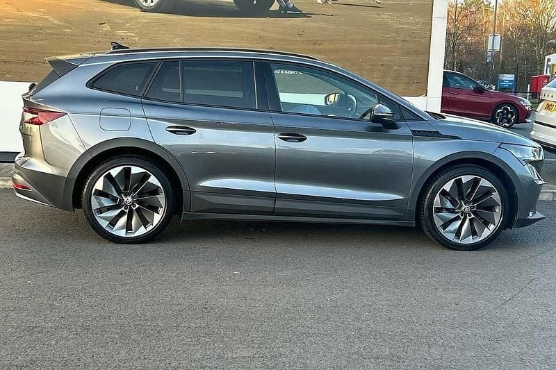 Used Skoda Enyaq iV Suite 131 kW (179 HP) 2022 Graphite grey metallic SUV