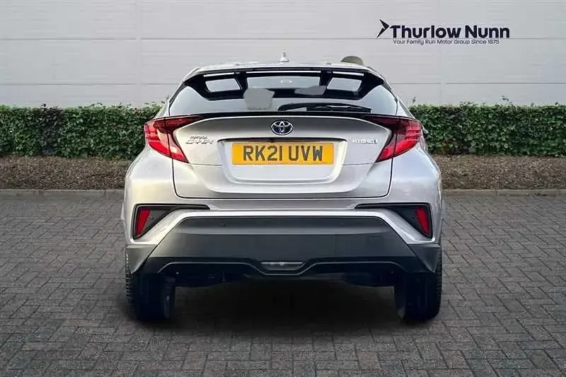Używany Toyota C-HR 122 KM (89 kW) 2021 Srebrny SUV