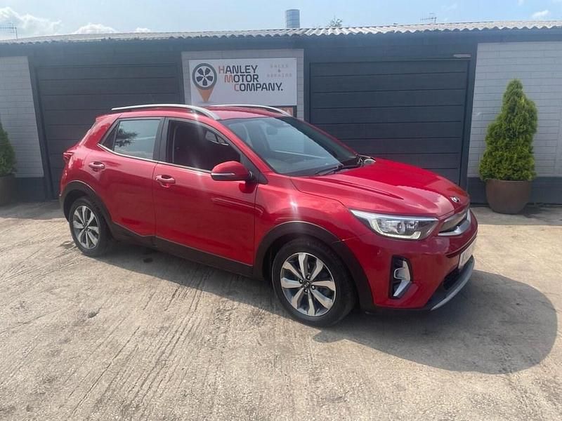 Red Used 2021 Kia Stonic SUV | £6,995 (Fair price) - Image 1/4