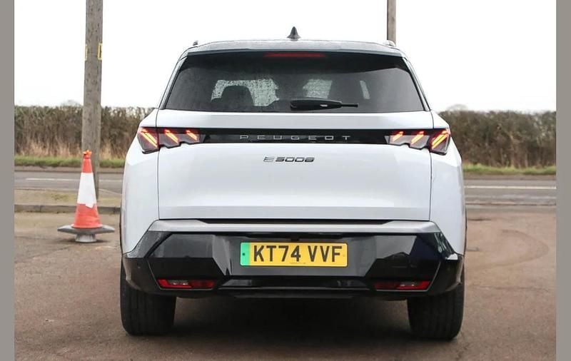 Used Peugeot 5008 GTi 156 kW (213 HP) 2025 White SUV