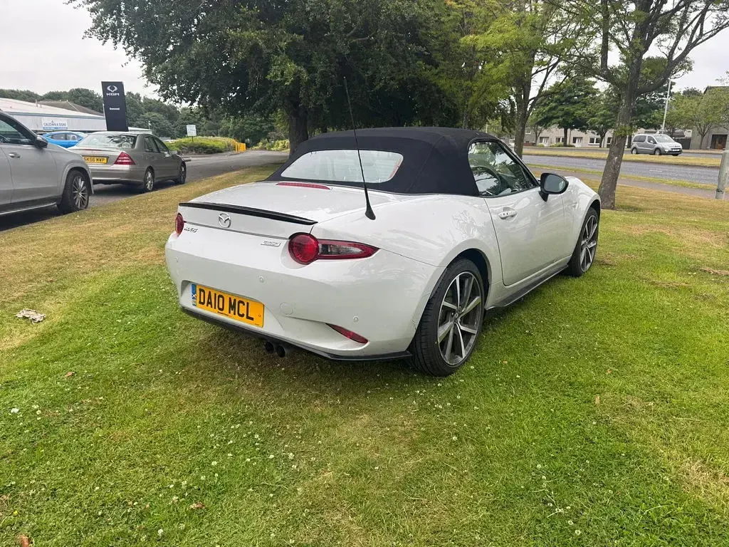 Used Mazda MX5 Inclusive 160 HP (117 kW) 2016 Silver Cabriolet