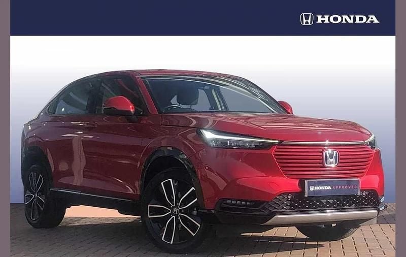 Crystal red Used 2023 Honda HR-V Advance SUV | £25,299 (Fair price) - Image 1/4
