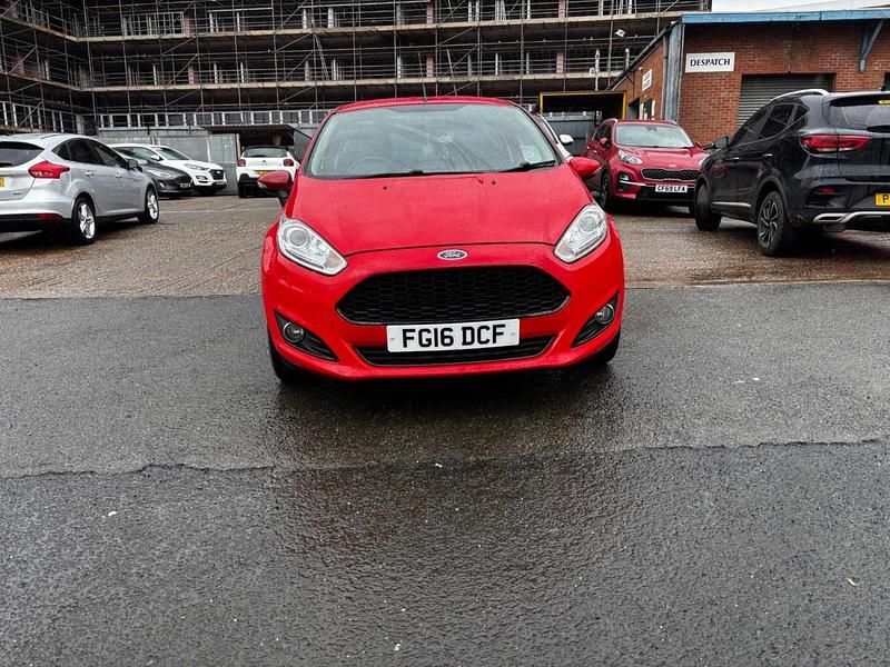 Used Ford Fiesta Zetec 2016 Red Hatchback