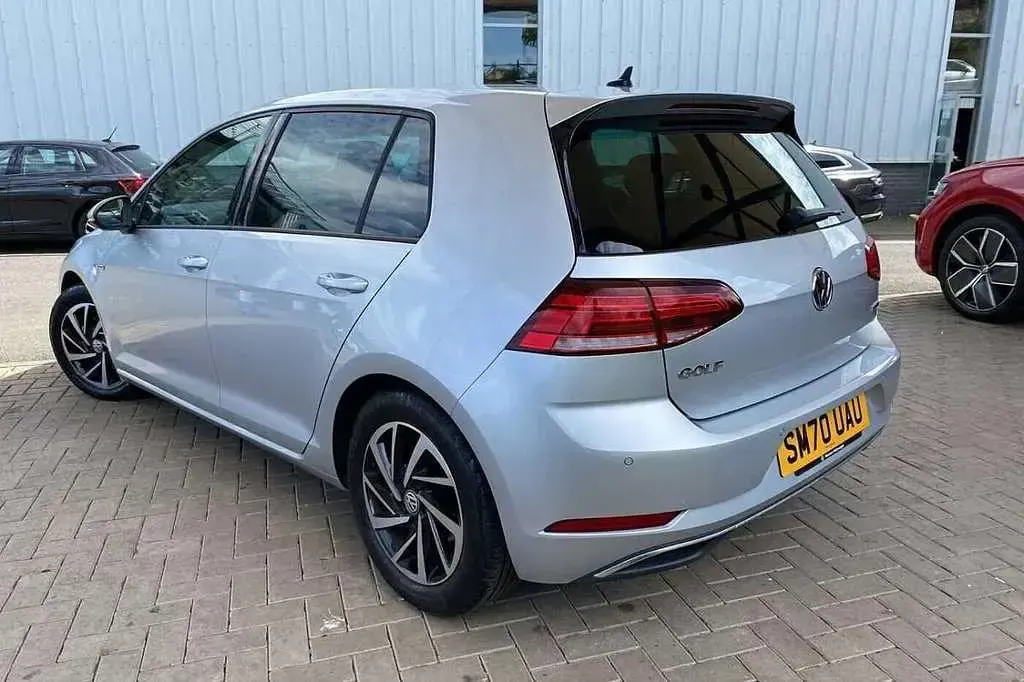 Used VW Golf VII Edition 130 HP (95 kW) 2020 Silver Hatchback