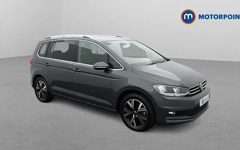 Used VW Touran SEL 150 HP (110 kW) 2025 MPV