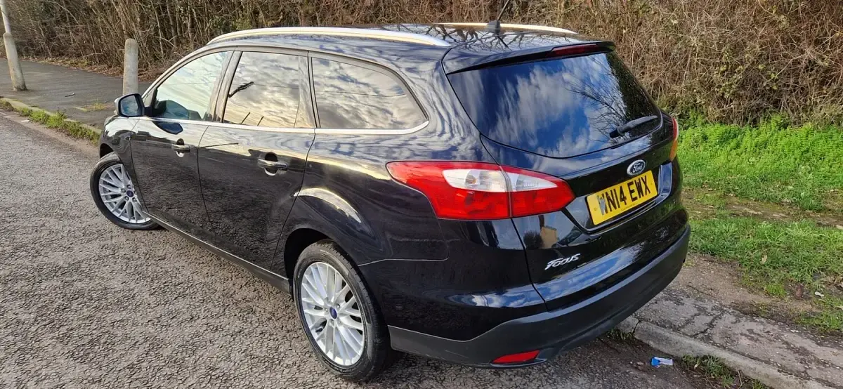 Used Ford Focus Zetec 115 HP (84 kW) 2014 Black Estate