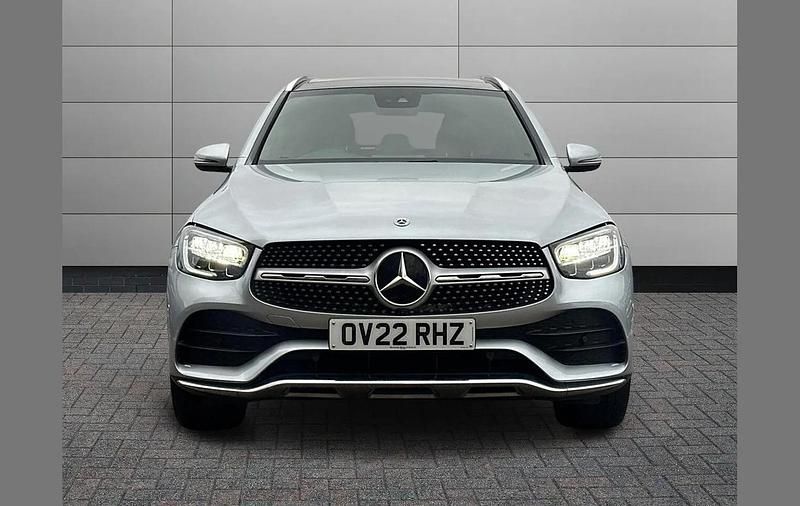 Used Mercedes GLC300 AMG Line Premium 245 HP (180 kW) 2022 Silver SUV
