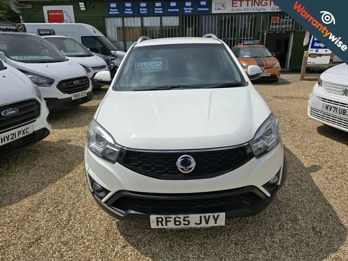 Used SsangYong Korando 176 HP (129 kW) 2015 White SUV