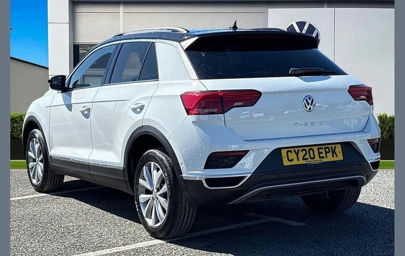 Usado VW T-Roc Design 115 HP (84 kW) 2020 Branco SUV
