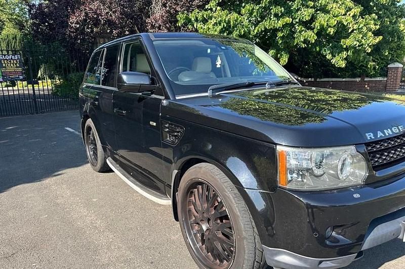 Black Used 2011 Land Rover Range Rover Sport HSE SUV | £7,995 (Expensive) - Image 1/1