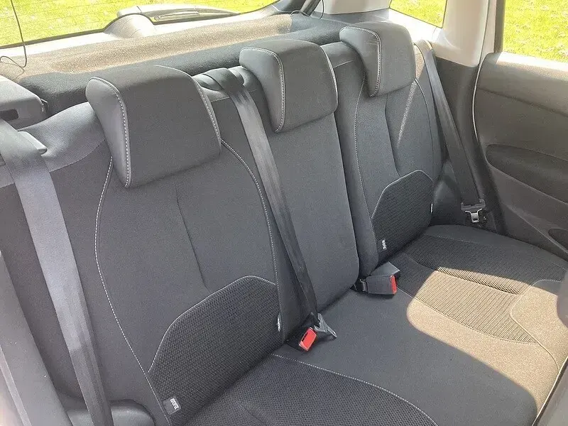 Used Citroën C3 SELECTION 2013 White Hatchback