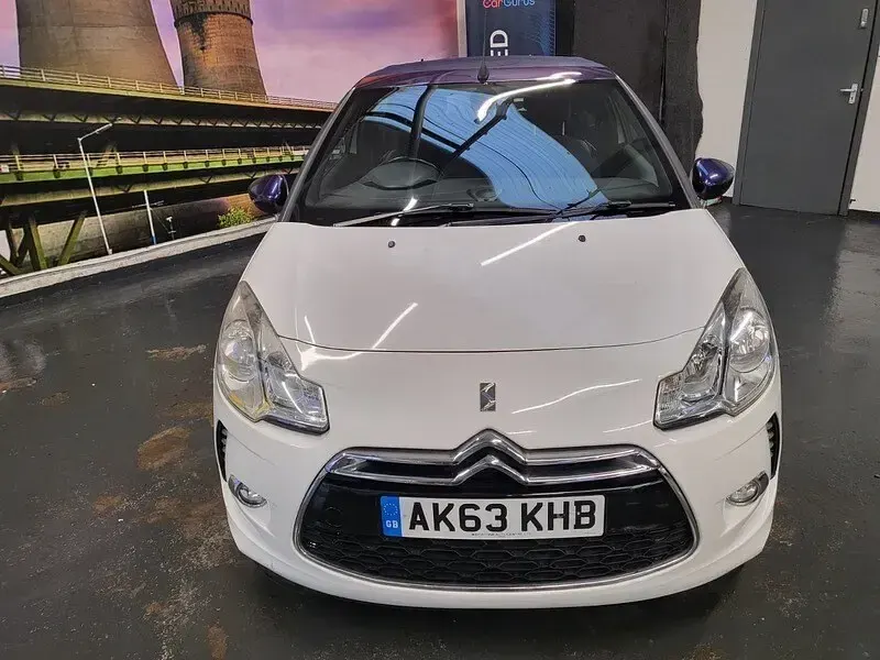 Used Citroën DS3 Cabriolet 155 HP (114 kW) 2013 White Cabriolet