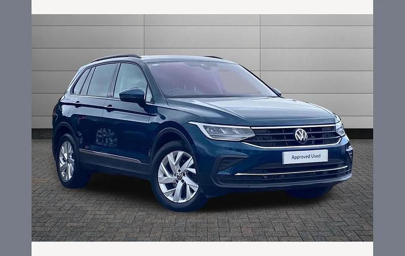 Used VW Tiguan Life 150 HP (110 kW) 2022 Blue SUV