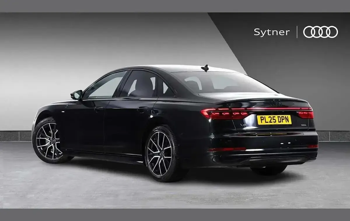 Begagnad Audi A8 Black Edition 286 HK (210 kW) 2025 Svart Sedan