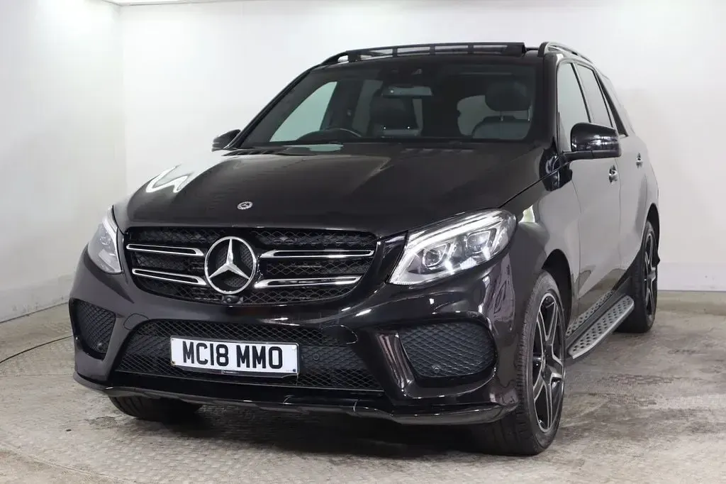 Käytetty Mercedes GLE250 Premium Plus 2018 Musta Katumaasturi