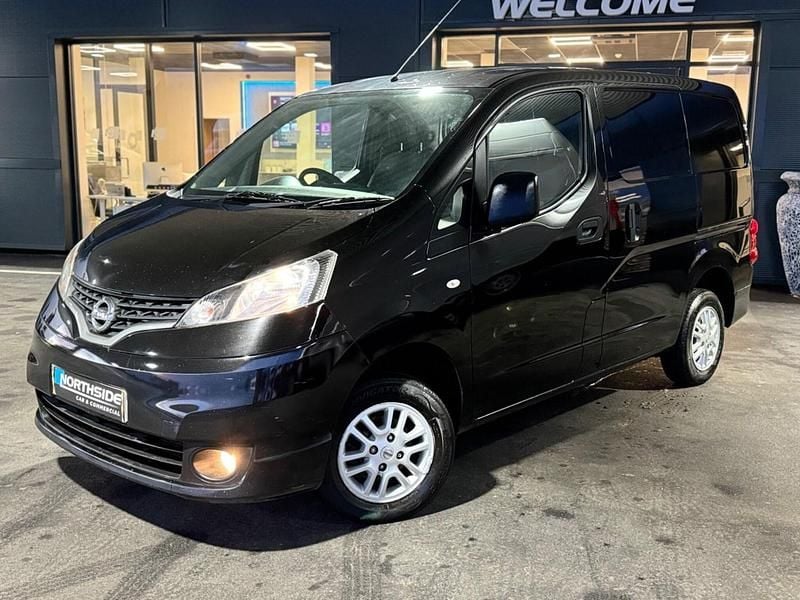 Used Nissan NV200 Tekna 2018 Black MPV