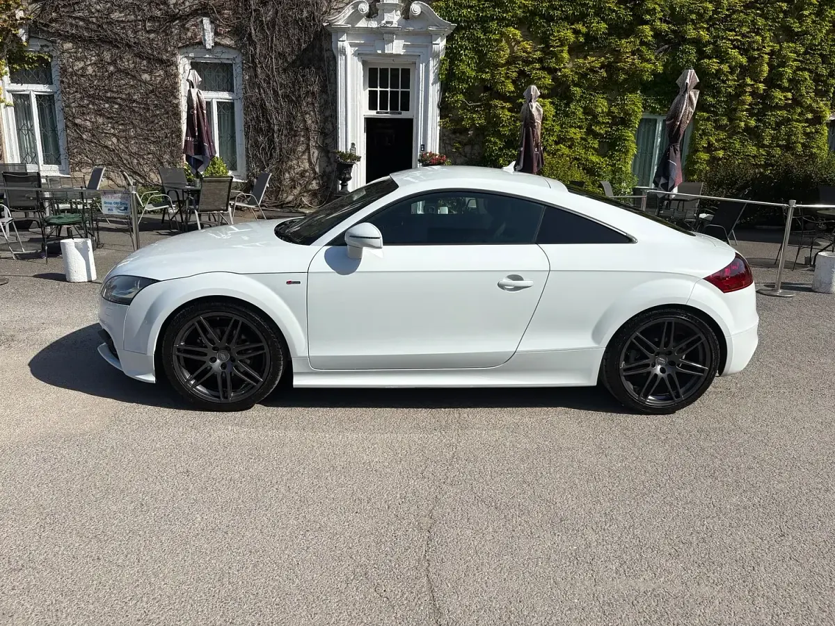Used Audi TT Black Edition 211 HP (155 kW) 2013 White Coupe