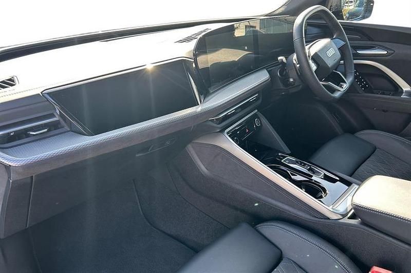 Usado Audi Q5 Advanced 204 CV (150 kW) 2025 Negro SUV