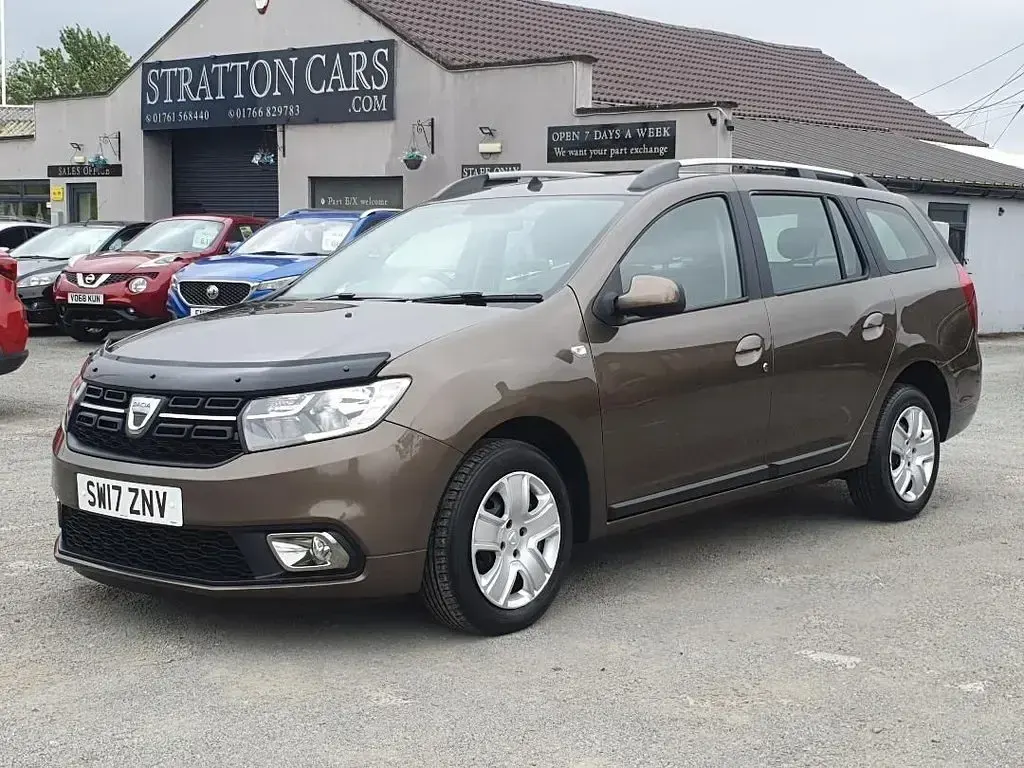Used Dacia Logan MCV Lauréate 90 HP (66 kW) 2017 Brown Estate