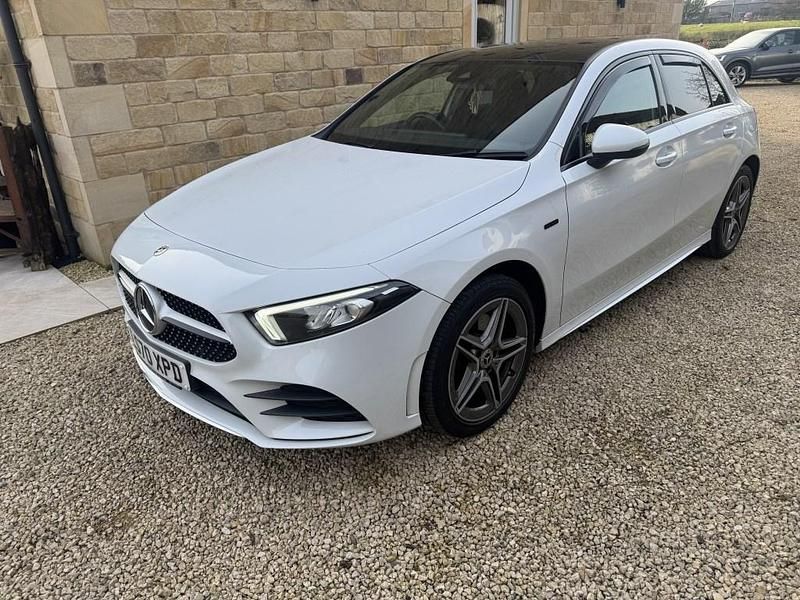 Used Mercedes A250 AMG line 2020 White Hatchback