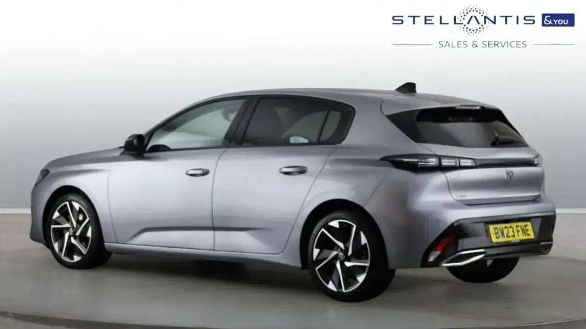 Used Peugeot 308 Allure Premium 129 HP (94 kW) 2023 Grey Hatchback