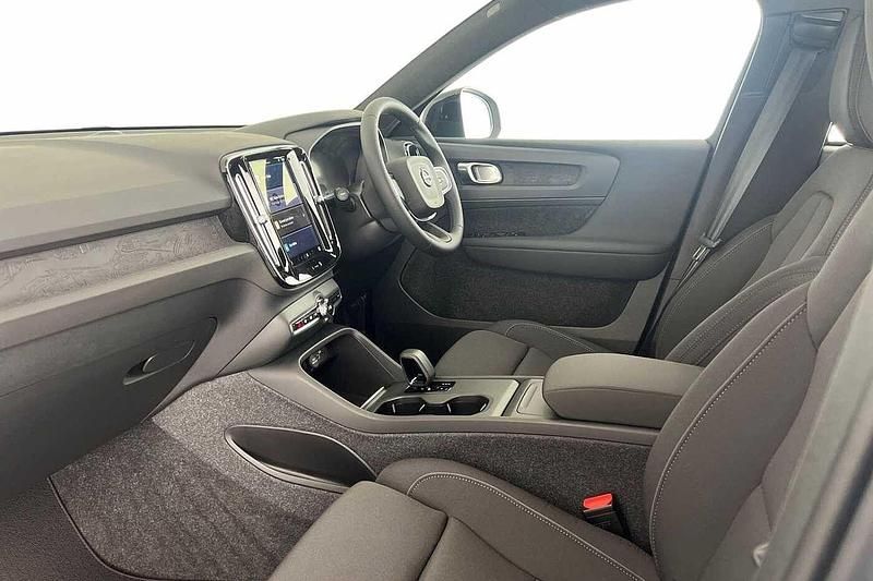 New Volvo EX40 Core 185 kW (252 HP) 2025 Cloud blue SUV