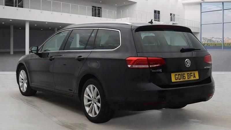 Used VW Passat Business 150 HP (110 kW) 2016 Deep black pearl Estate