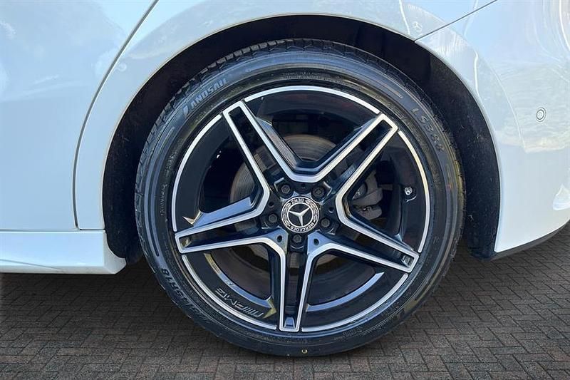 Used Mercedes A200 Executive 163 HP (119 kW) 2023 Moonstone white Hatchback