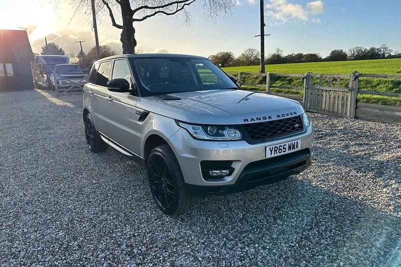 Used 2015 Land Rover Range Rover HSE SUV | £12,995 (Fair price) - Image 1/1