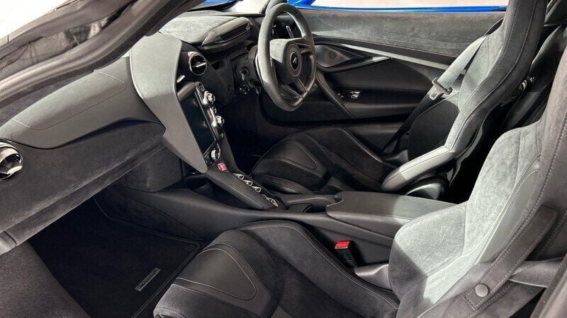 Used McLaren 720S 720 HP (529 kW) 2023 Blue Coupe