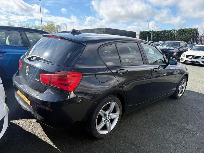 Used BMW 118 Sport Line 2017 Black Hatchback
