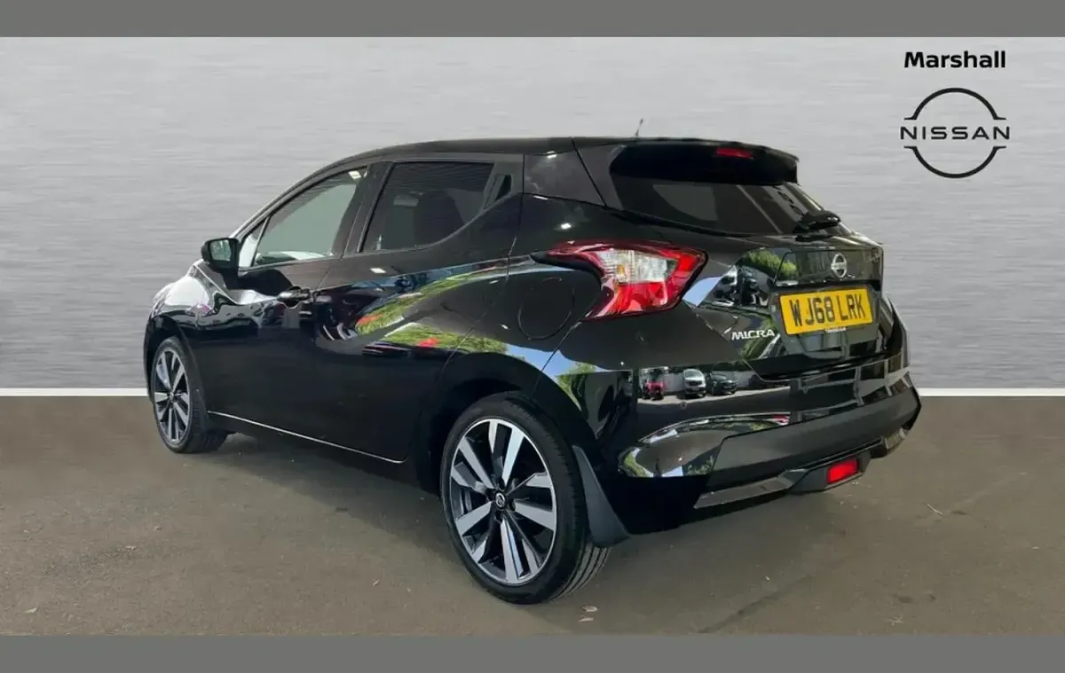 Used Nissan Micra Tekna 90 HP (66 kW) 2018 Black Hatchback